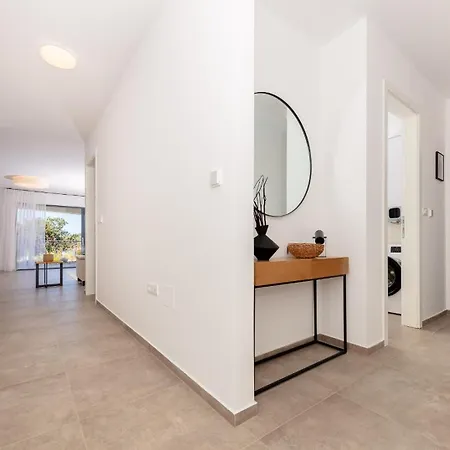 Seaview Apartment